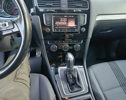 Серый Фольксваген Гольф, объемом двигателя 1.6 л и пробегом 257 тыс. км за 11600 $, фото 13 на Automoto.ua