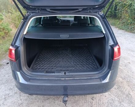 Серый Фольксваген Гольф, объемом двигателя 1.6 л и пробегом 257 тыс. км за 11600 $, фото 5 на Automoto.ua