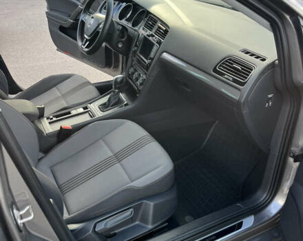 Серый Фольксваген Гольф, объемом двигателя 1.6 л и пробегом 251 тыс. км за 13500 $, фото 24 на Automoto.ua