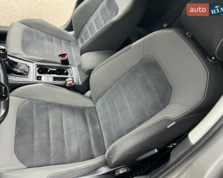 Серый Фольксваген Гольф, объемом двигателя 1.97 л и пробегом 300 тыс. км за 10700 $, фото 61 на Automoto.ua