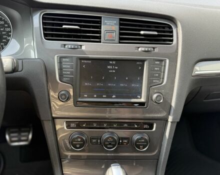 Серый Фольксваген Гольф, объемом двигателя 1.8 л и пробегом 199 тыс. км за 12500 $, фото 14 на Automoto.ua