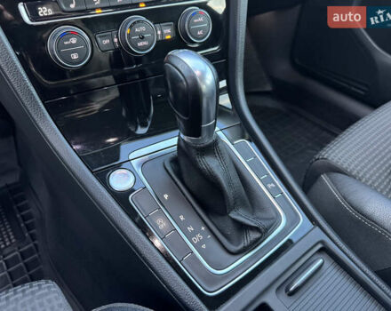 Сірий Фольксваген Гольф, об'ємом двигуна 1.6 л та пробігом 335 тис. км за 11999 $, фото 60 на Automoto.ua