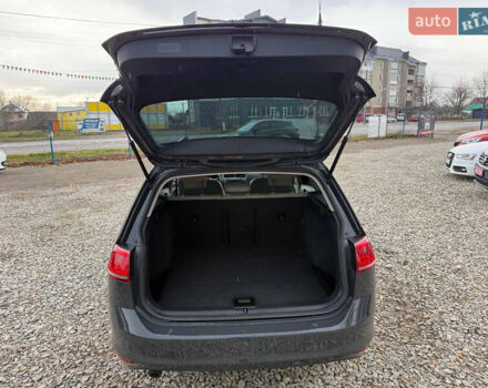 Серый Фольксваген Гольф, объемом двигателя 1.6 л и пробегом 272 тыс. км за 11200 $, фото 25 на Automoto.ua