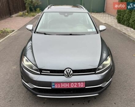 Серый Фольксваген Гольф, объемом двигателя 1.8 л и пробегом 199 тыс. км за 12200 $, фото 3 на Automoto.ua