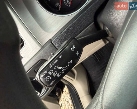 Серый Фольксваген Гольф, объемом двигателя 1.6 л и пробегом 272 тыс. км за 11200 $, фото 28 на Automoto.ua