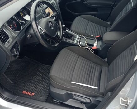 Серый Фольксваген Гольф, объемом двигателя 1.6 л и пробегом 258 тыс. км за 10500 $, фото 7 на Automoto.ua