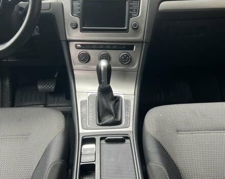 Серый Фольксваген Гольф, объемом двигателя 1.6 л и пробегом 188 тыс. км за 13500 $, фото 6 на Automoto.ua