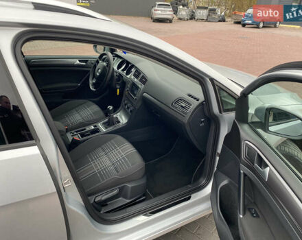 Серый Фольксваген Гольф, объемом двигателя 1.6 л и пробегом 237 тыс. км за 12200 $, фото 30 на Automoto.ua