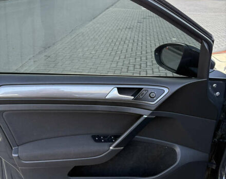 Серый Фольксваген Гольф, объемом двигателя 1.6 л и пробегом 280 тыс. км за 10999 $, фото 24 на Automoto.ua