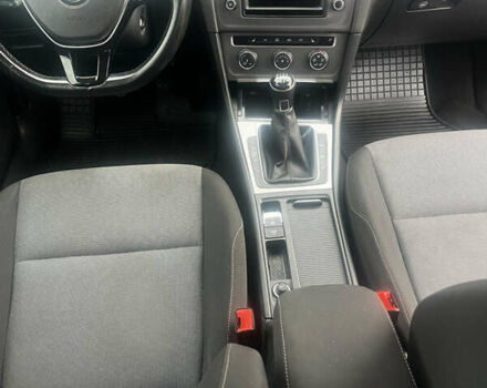 Серый Фольксваген Гольф, объемом двигателя 1.6 л и пробегом 198 тыс. км за 11350 $, фото 5 на Automoto.ua