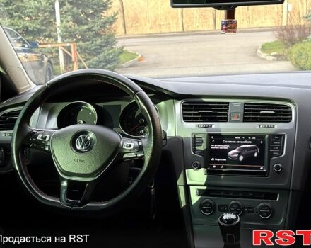 Серый Фольксваген Гольф, объемом двигателя 1.6 л и пробегом 214 тыс. км за 10500 $, фото 8 на Automoto.ua