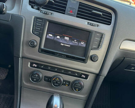 Серый Фольксваген Гольф, объемом двигателя 1.97 л и пробегом 289 тыс. км за 12350 $, фото 14 на Automoto.ua