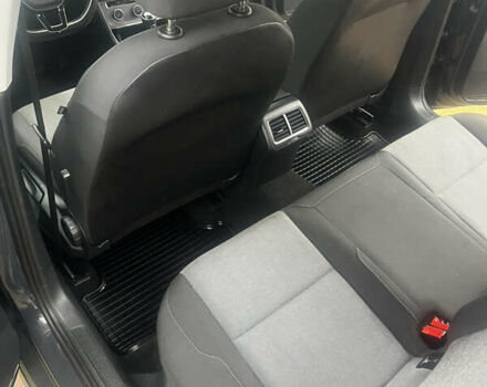 Серый Фольксваген Гольф, объемом двигателя 1.6 л и пробегом 198 тыс. км за 11350 $, фото 6 на Automoto.ua