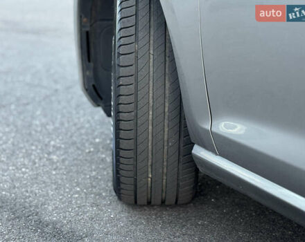 Сірий Фольксваген Гольф, об'ємом двигуна 1.6 л та пробігом 335 тис. км за 11999 $, фото 18 на Automoto.ua