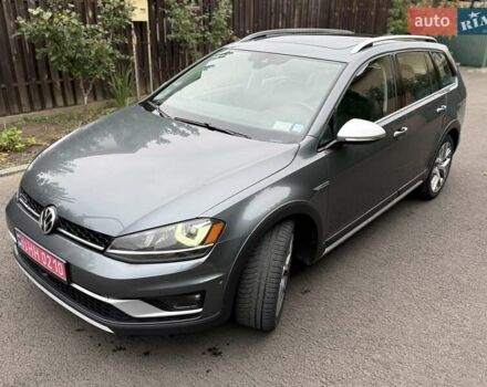 Серый Фольксваген Гольф, объемом двигателя 1.8 л и пробегом 199 тыс. км за 12200 $, фото 5 на Automoto.ua