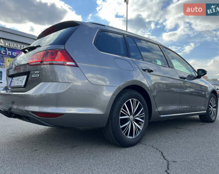 Серый Фольксваген Гольф, объемом двигателя 1.6 л и пробегом 251 тыс. км за 13500 $, фото 7 на Automoto.ua