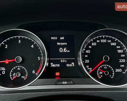 Серый Фольксваген Гольф, объемом двигателя 1.6 л и пробегом 247 тыс. км за 11500 $, фото 8 на Automoto.ua