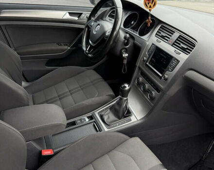 Серый Фольксваген Гольф, объемом двигателя 1.6 л и пробегом 217 тыс. км за 11500 $, фото 15 на Automoto.ua