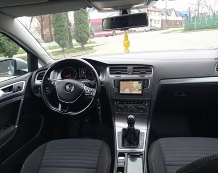 Серый Фольксваген Гольф, объемом двигателя 1.6 л и пробегом 258 тыс. км за 10500 $, фото 4 на Automoto.ua