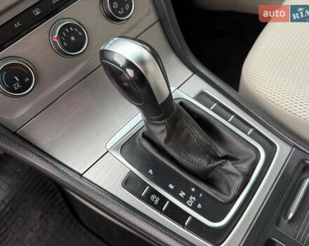 Серый Фольксваген Гольф, объемом двигателя 1.6 л и пробегом 272 тыс. км за 11200 $, фото 33 на Automoto.ua