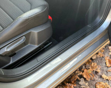 Сірий Фольксваген Гольф, об'ємом двигуна 1.6 л та пробігом 245 тис. км за 12500 $, фото 5 на Automoto.ua