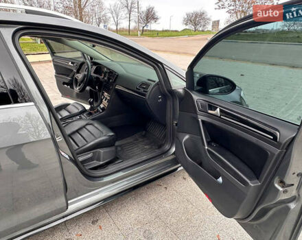 Серый Фольксваген Гольф, объемом двигателя 1.97 л и пробегом 284 тыс. км за 13500 $, фото 21 на Automoto.ua