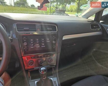 Серый Фольксваген Гольф, объемом двигателя 1.6 л и пробегом 238 тыс. км за 11200 $, фото 24 на Automoto.ua