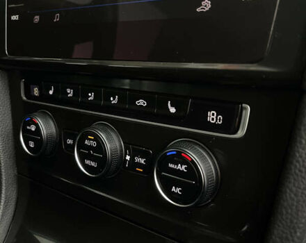 Серый Фольксваген Гольф, объемом двигателя 1.6 л и пробегом 241 тыс. км за 12400 $, фото 23 на Automoto.ua