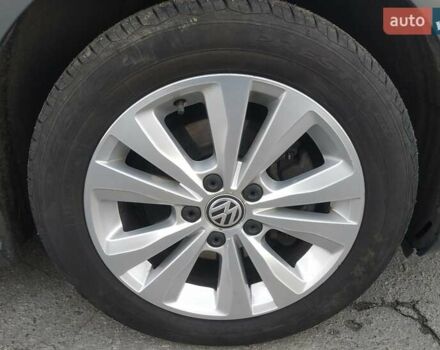 Серый Фольксваген Гольф, объемом двигателя 1.6 л и пробегом 290 тыс. км за 11699 $, фото 27 на Automoto.ua