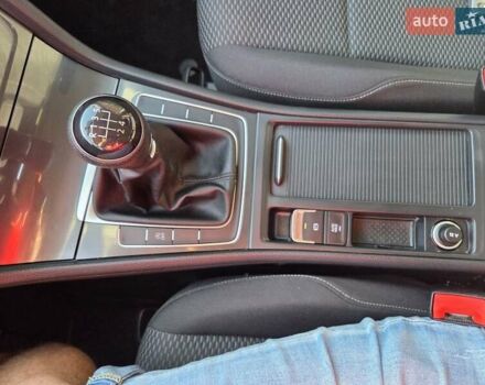 Серый Фольксваген Гольф, объемом двигателя 1.6 л и пробегом 238 тыс. км за 11200 $, фото 28 на Automoto.ua