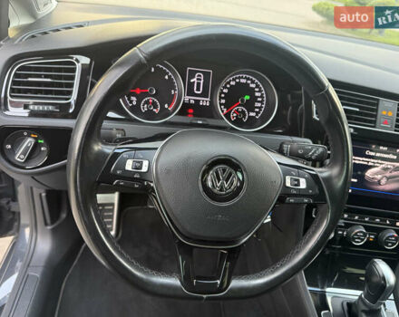 Серый Фольксваген Гольф, объемом двигателя 1.6 л и пробегом 221 тыс. км за 13950 $, фото 33 на Automoto.ua