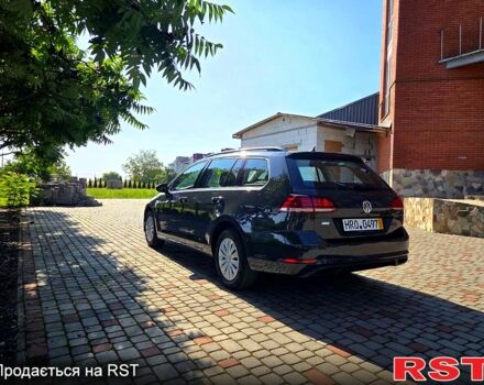 Серый Фольксваген Гольф, объемом двигателя 1.6 л и пробегом 239 тыс. км за 11900 $, фото 4 на Automoto.ua