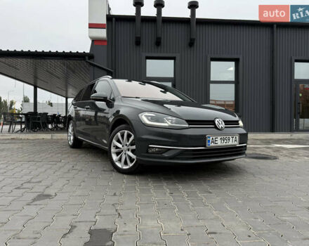 Серый Фольксваген Гольф, объемом двигателя 1.97 л и пробегом 330 тыс. км за 14000 $, фото 4 на Automoto.ua