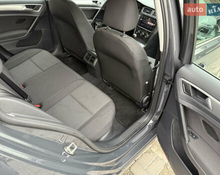 Сірий Фольксваген Гольф, об'ємом двигуна 1.6 л та пробігом 239 тис. км за 12000 $, фото 16 на Automoto.ua