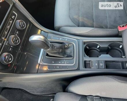 Серый Фольксваген Гольф, объемом двигателя 1.6 л и пробегом 221 тыс. км за 14700 $, фото 12 на Automoto.ua