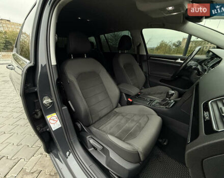 Серый Фольксваген Гольф, объемом двигателя 1.97 л и пробегом 330 тыс. км за 14000 $, фото 15 на Automoto.ua