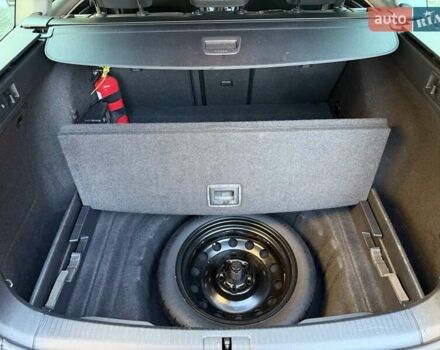 Сірий Фольксваген Гольф, об'ємом двигуна 1.6 л та пробігом 286 тис. км за 15000 $, фото 64 на Automoto.ua