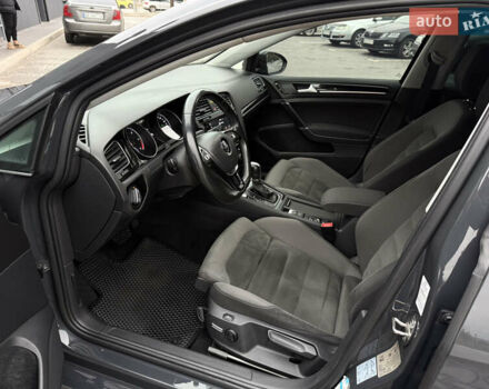 Серый Фольксваген Гольф, объемом двигателя 1.97 л и пробегом 328 тыс. км за 15600 $, фото 41 на Automoto.ua