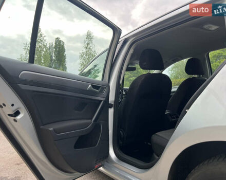 Серый Фольксваген Гольф, объемом двигателя 1.6 л и пробегом 237 тыс. км за 10900 $, фото 33 на Automoto.ua