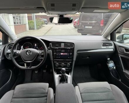 Серый Фольксваген Гольф, объемом двигателя 1.97 л и пробегом 233 тыс. км за 13800 $, фото 4 на Automoto.ua