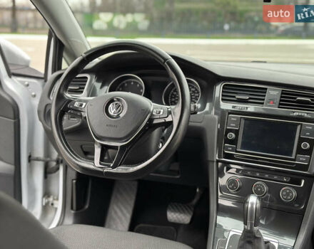 Серый Фольксваген Гольф, объемом двигателя 1.8 л и пробегом 100 тыс. км за 12700 $, фото 61 на Automoto.ua