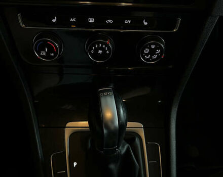 Серый Фольксваген Гольф, объемом двигателя 1.8 л и пробегом 73 тыс. км за 11000 $, фото 14 на Automoto.ua