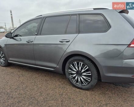 Серый Фольксваген Гольф, объемом двигателя 1.97 л и пробегом 300 тыс. км за 11000 $, фото 4 на Automoto.ua