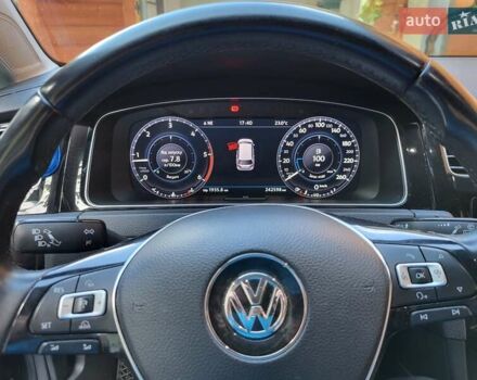 Серый Фольксваген Гольф, объемом двигателя 1.97 л и пробегом 244 тыс. км за 15200 $, фото 9 на Automoto.ua