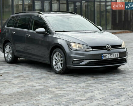 Серый Фольксваген Гольф, объемом двигателя 1.6 л и пробегом 253 тыс. км за 12700 $, фото 11 на Automoto.ua