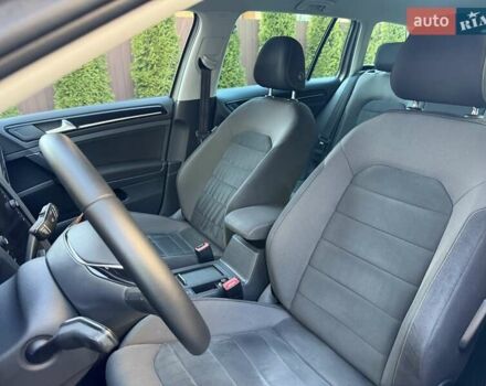 Сірий Фольксваген Гольф, об'ємом двигуна 1.6 л та пробігом 286 тис. км за 15000 $, фото 37 на Automoto.ua