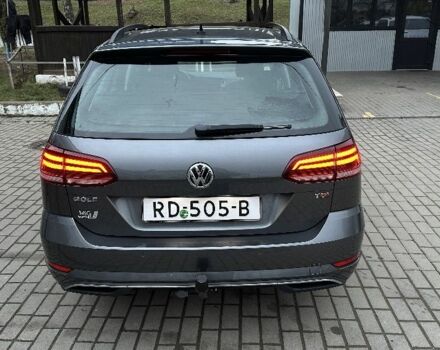 Серый Фольксваген Гольф, объемом двигателя 1.6 л и пробегом 210 тыс. км за 14500 $, фото 5 на Automoto.ua