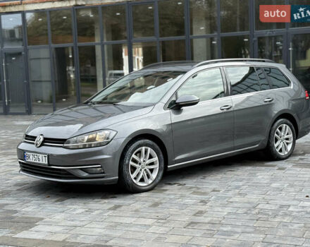 Серый Фольксваген Гольф, объемом двигателя 1.6 л и пробегом 253 тыс. км за 12700 $, фото 5 на Automoto.ua