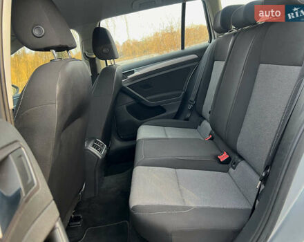 Серый Фольксваген Гольф, объемом двигателя 1.6 л и пробегом 239 тыс. км за 10900 $, фото 25 на Automoto.ua