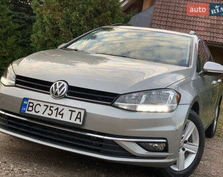 Фольксваген Гольф 2017 в Дрогобыче на Automoto.ua Серый Фольксваген Гольф, объемом двигателя 1.8 л и пробегом 108 тыс. км за 12500 $, фото 2 на Automoto.ua